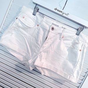 Levi’s Women’s shorts